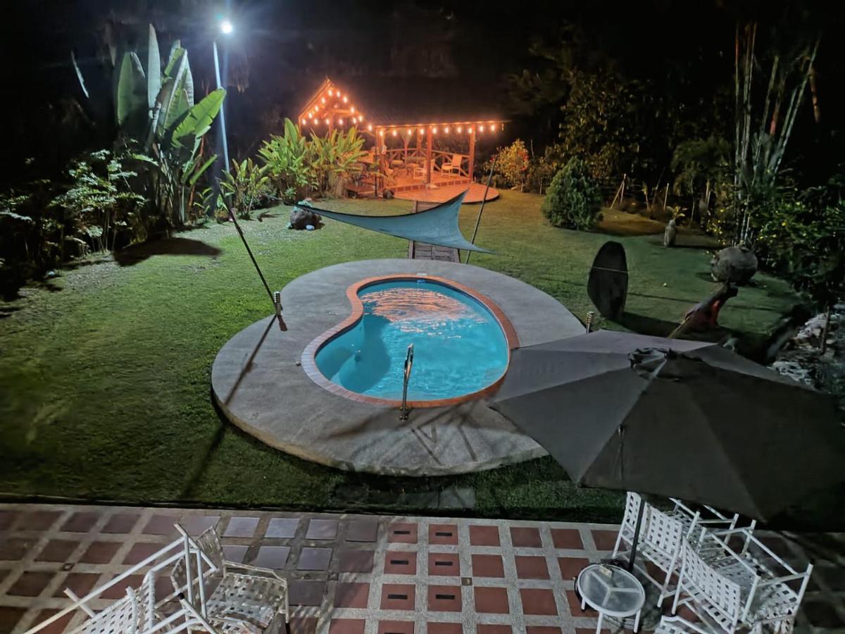 Yethan House Увита Экстерьер фото